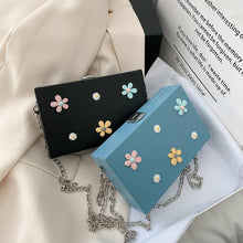 将图片加载到图库查看器,Women's 2020 New ins bag women's crossbody all-match daisy flower hipster online popular shoulder